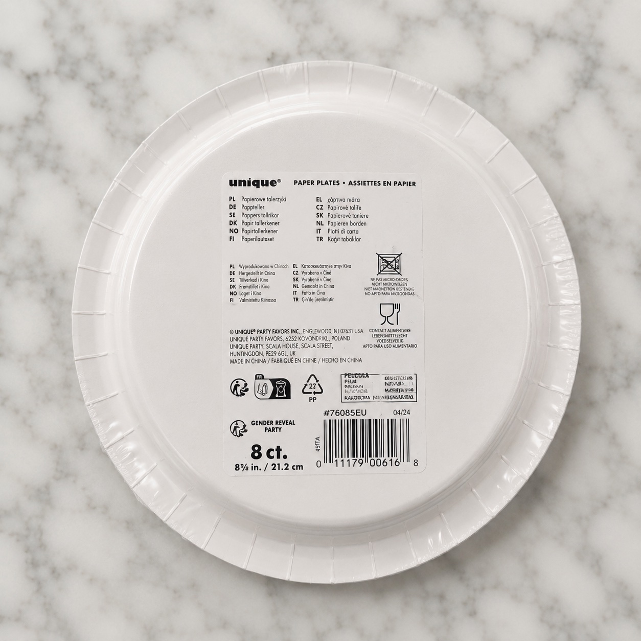 The back of the paper plates pack showing 8 count and size